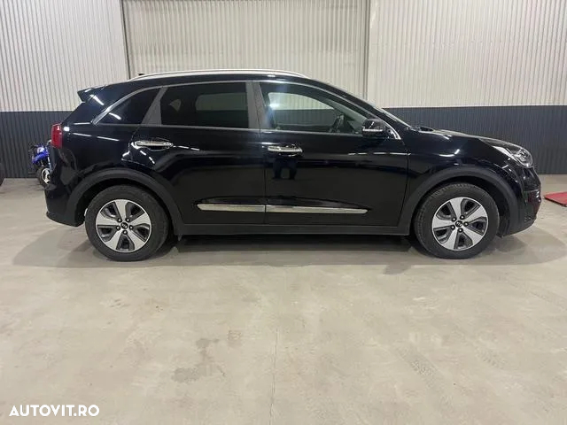 Kia Niro 1.6 GDI PHEV 2WD Aut. Spirit - 16