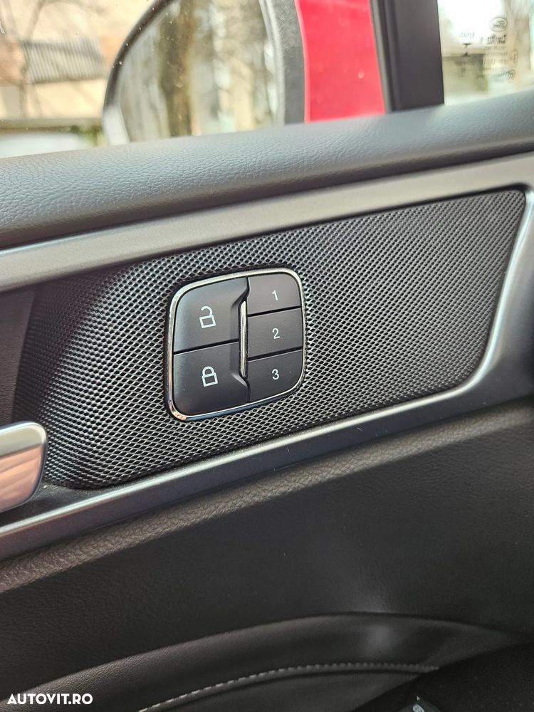 Ford Mondeo 2.0 TDCi Powershift Titanium - 12