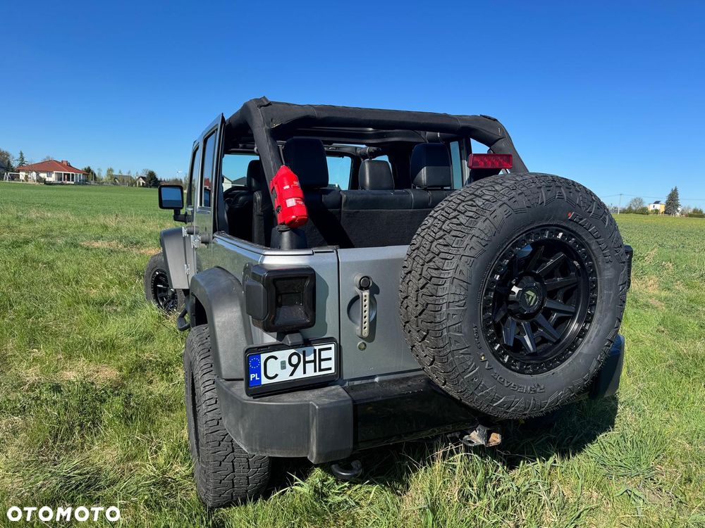Jeep Wrangler - 14