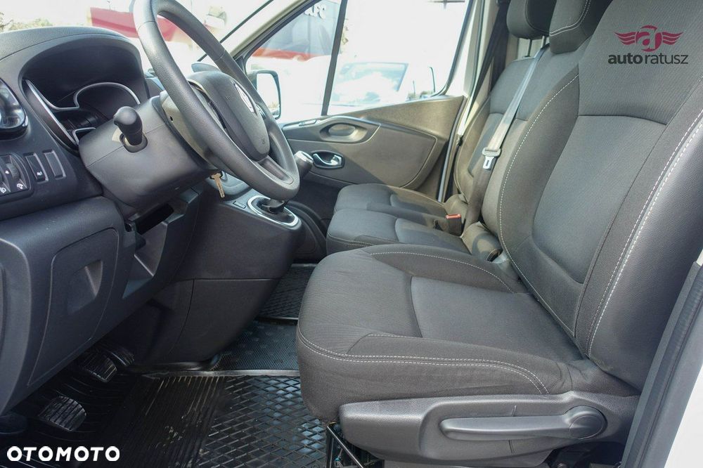 Renault Trafic - 19