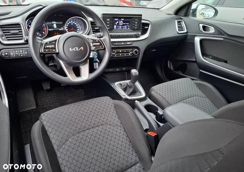 Kia Ceed - 3