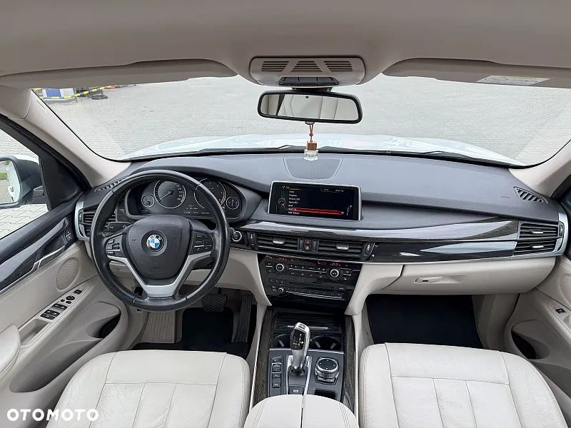 BMW X5 xDrive30d Sport-Aut - 8
