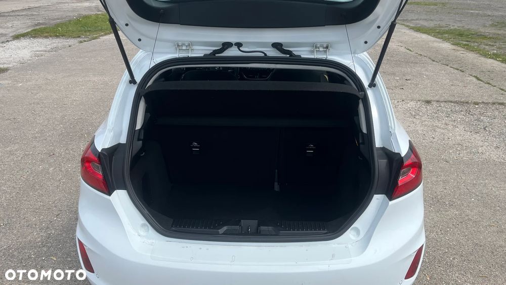 Ford Fiesta 1.1 S&S COOL&CONNECT - 9