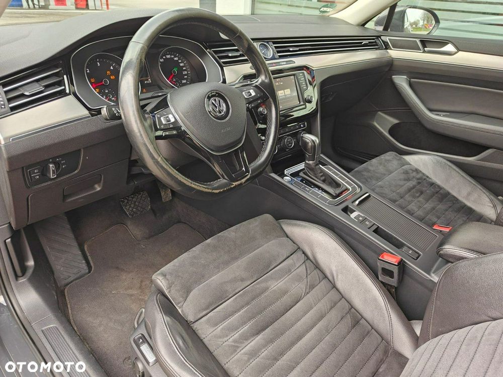 Volkswagen Passat - 9