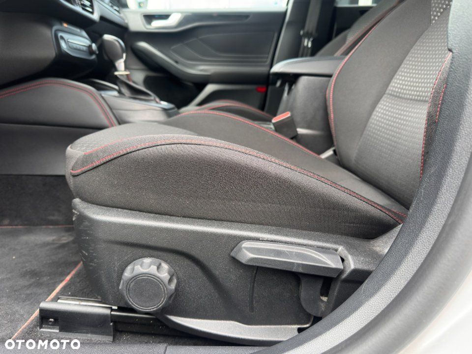 Ford Focus - 14