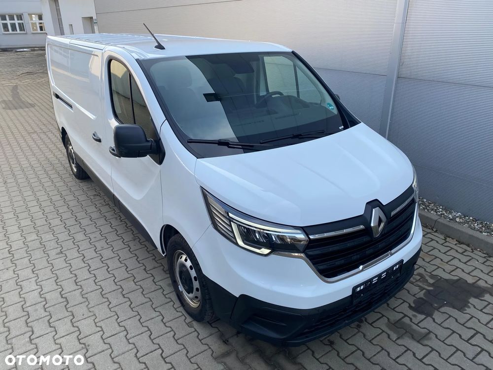 Renault TRAFIC L2H1 - 12