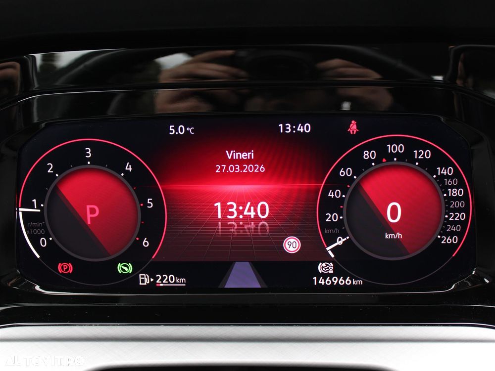 Volkswagen Golf - 23