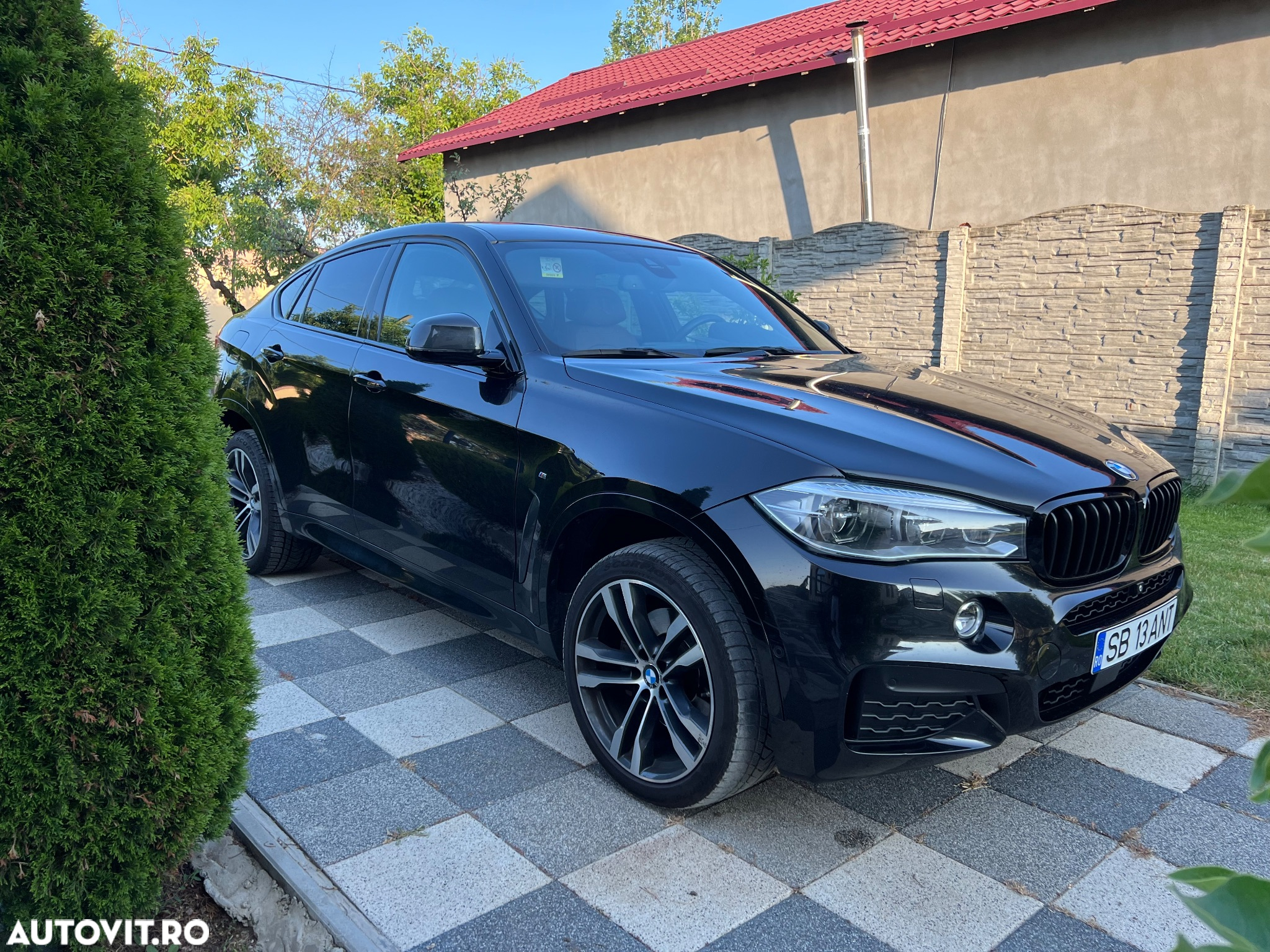 BMW X6 xDrive40d - 9