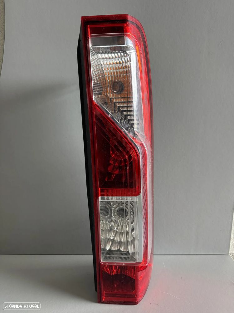 Farolim Direito Renault Master III - 1