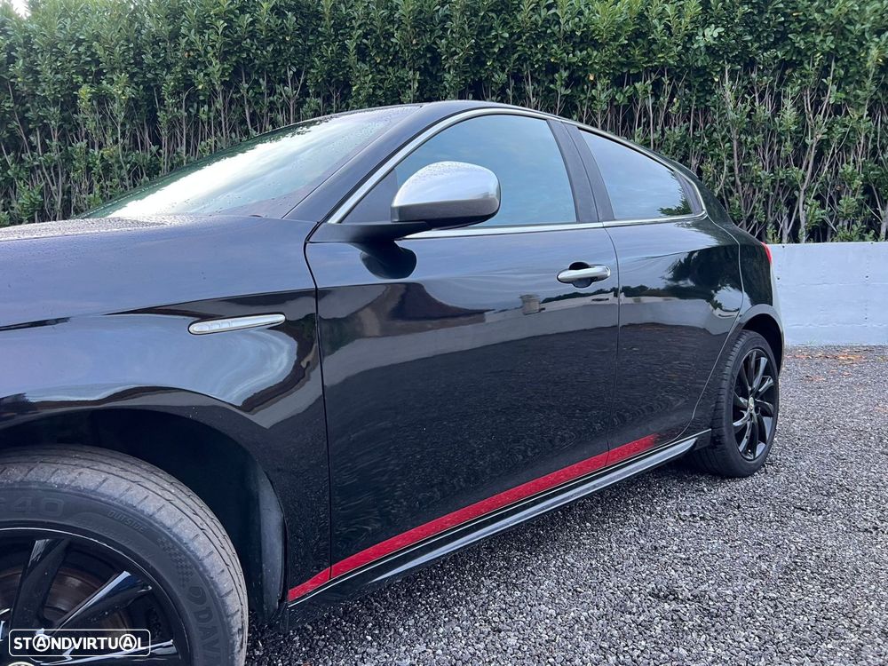 Alfa Romeo Giulietta 1.6 JTDM Distinctive - 29