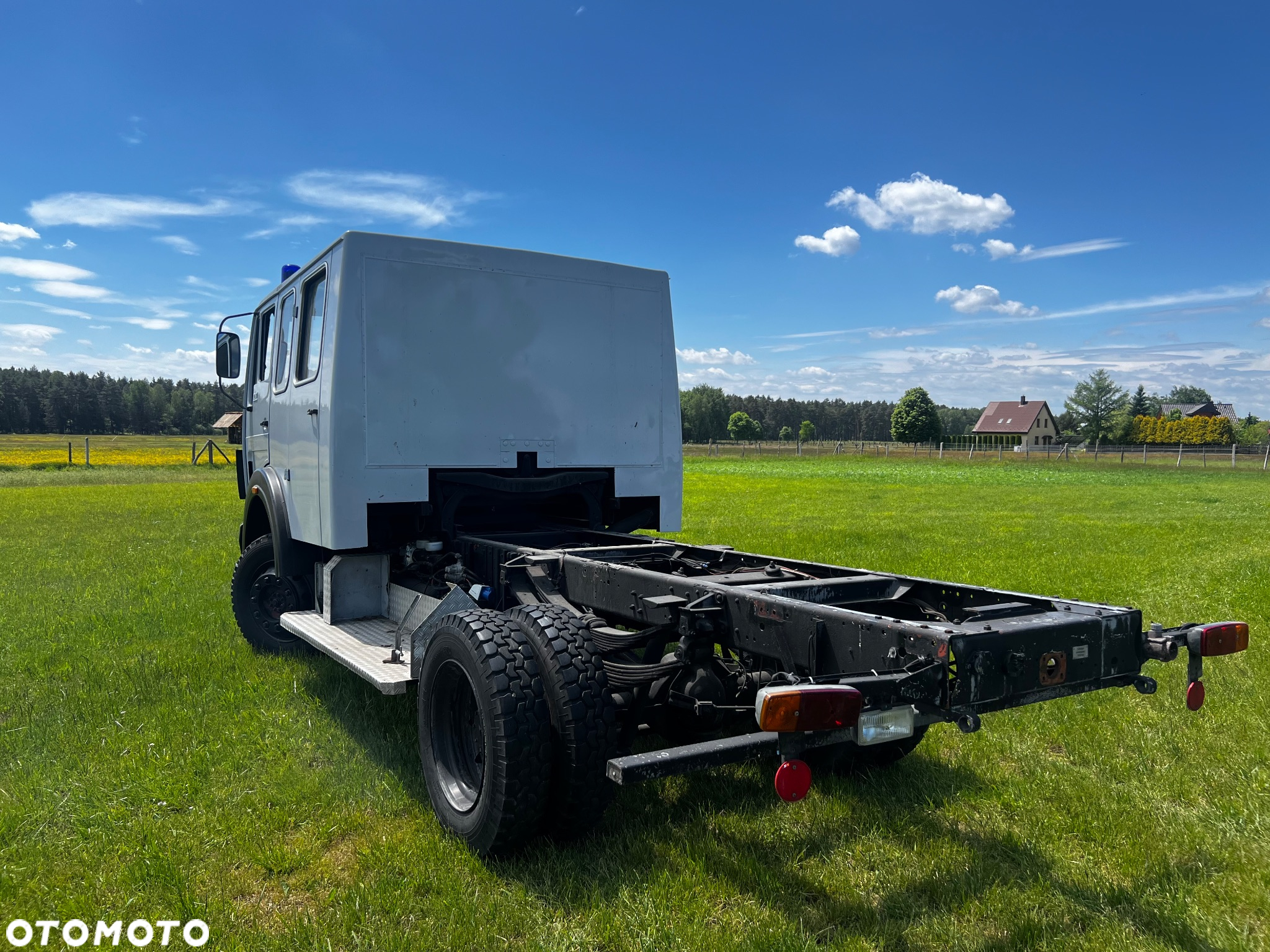Mercedes-Benz 1017 - 8