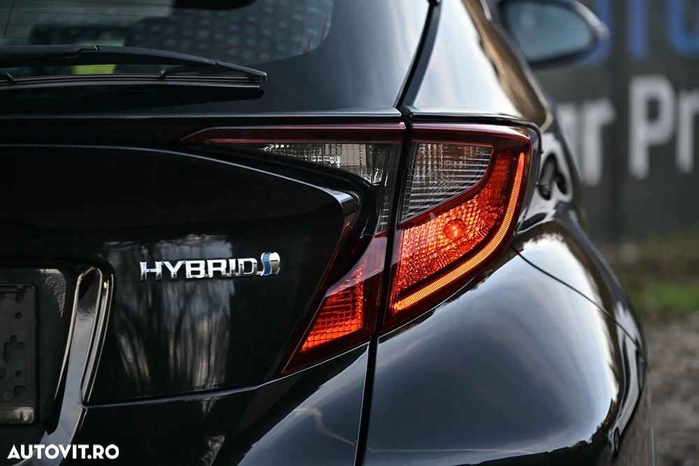Toyota C-HR Hybrid Flow - 20
