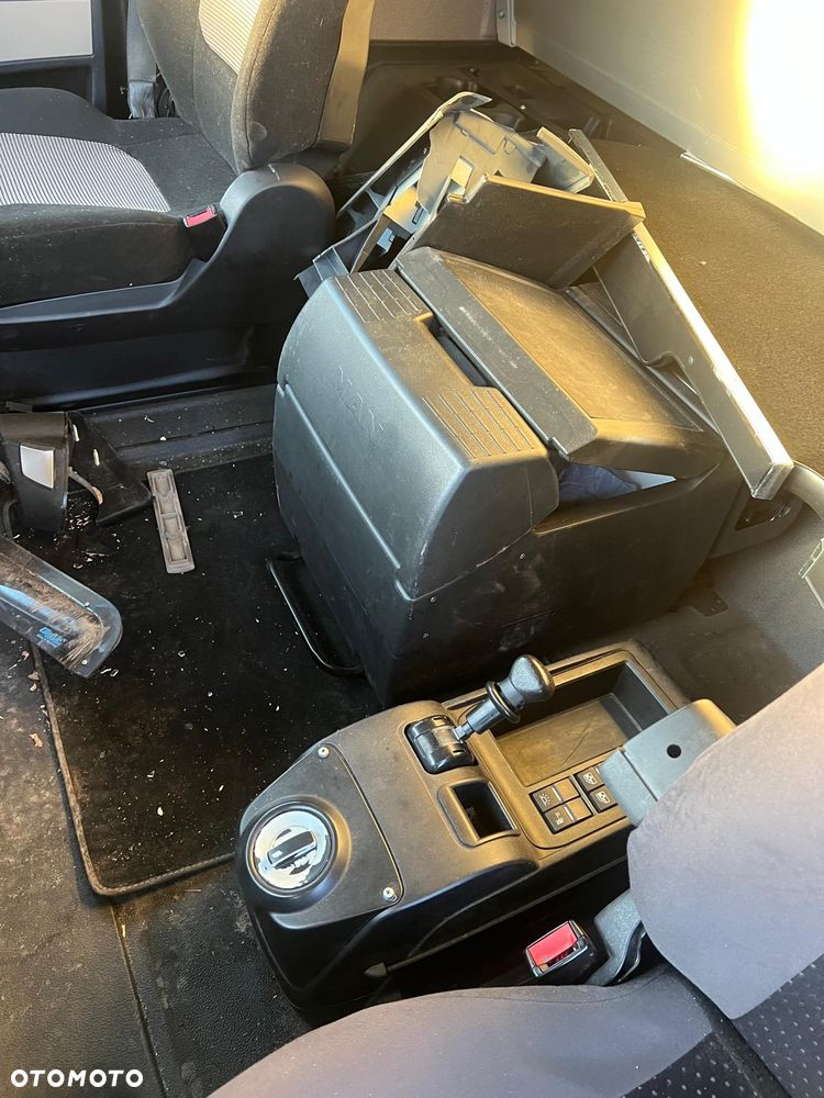 MAN TGX 500 KM (2017)  / EURO 6 + Naczepa wywrotka  3-osiowa CARNEHL (2021) / oś podnoszona - 14