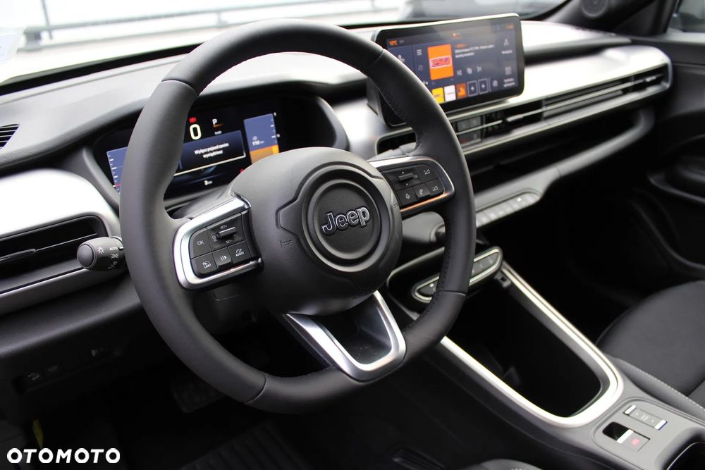 Jeep Avenger 1.2 T3 mHEV Altitude FWD eDCT6 - 5