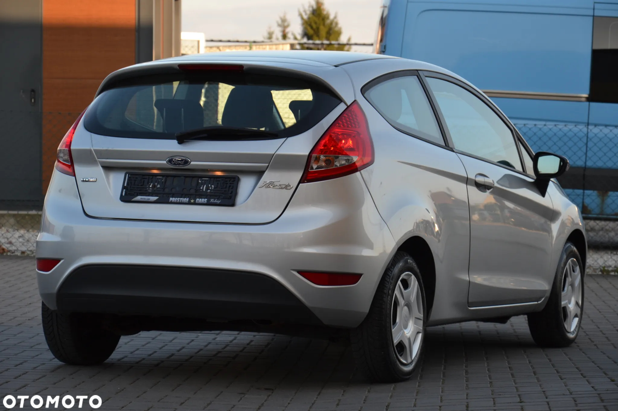 Ford Fiesta 1.6 TDCI Ambiente - 16