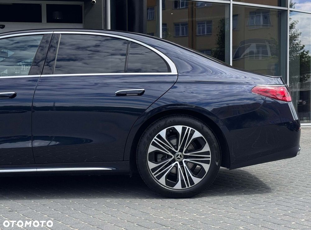 Mercedes-Benz Klasa E 220 d mHEV 4-Matic Exclusive 9G-Tronic - 15
