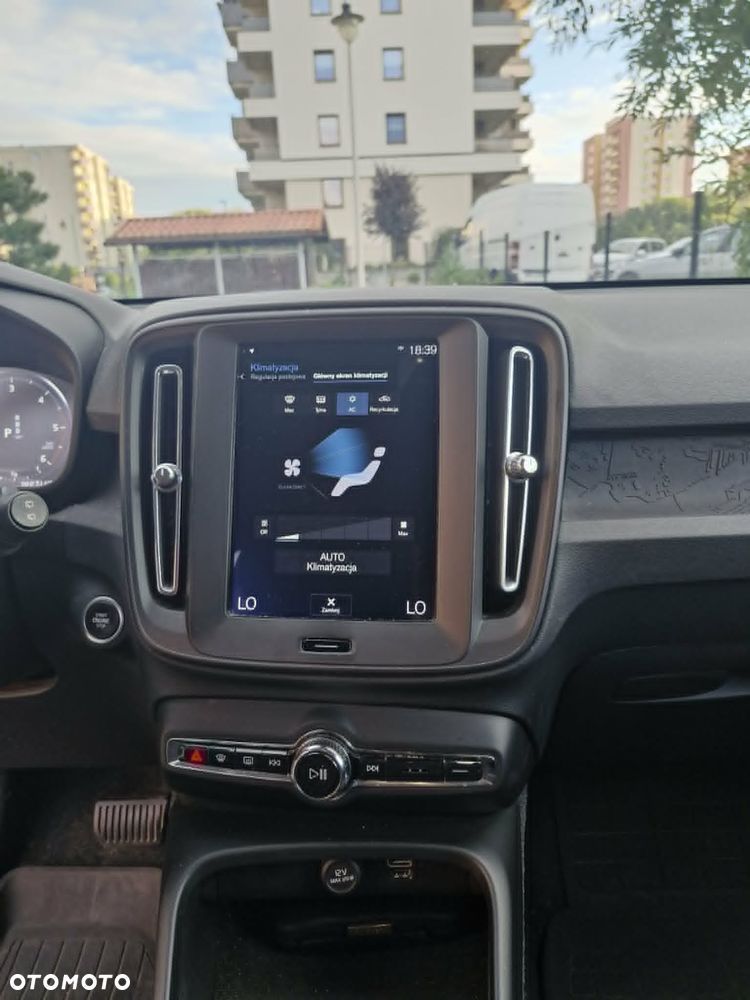 Volvo XC 40 D3 - 4