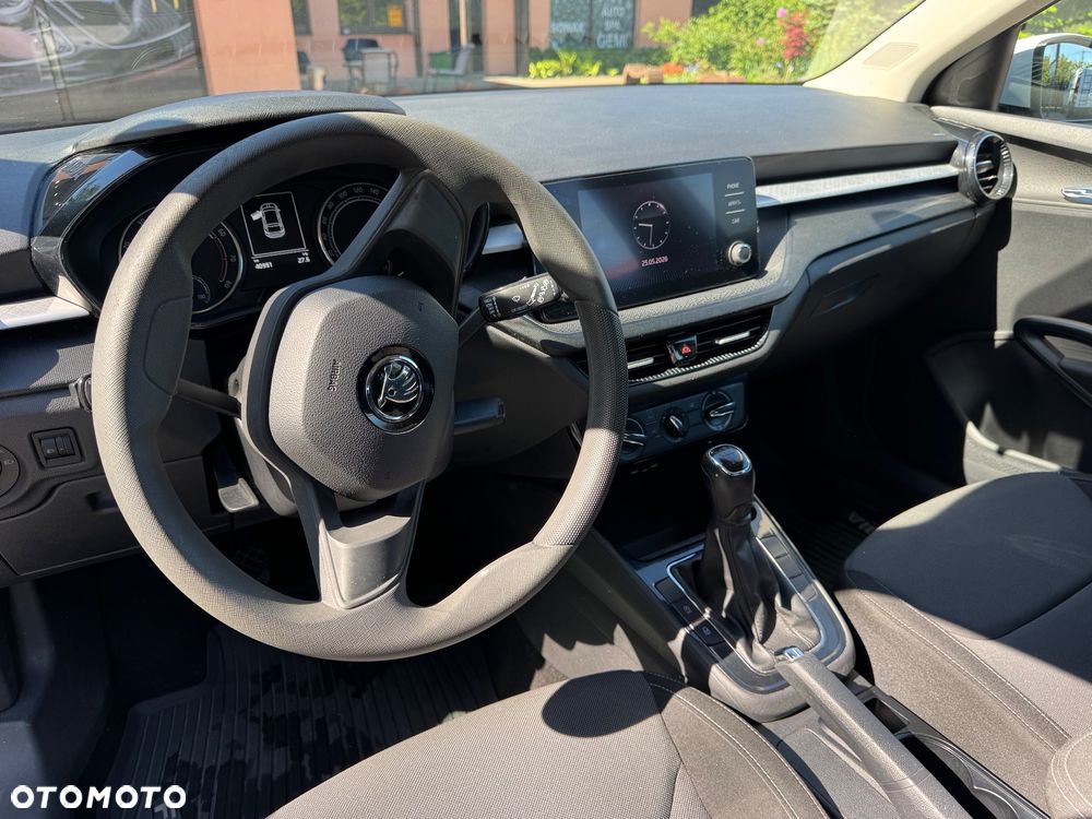 Skoda Fabia 1.0 Ambition - 10