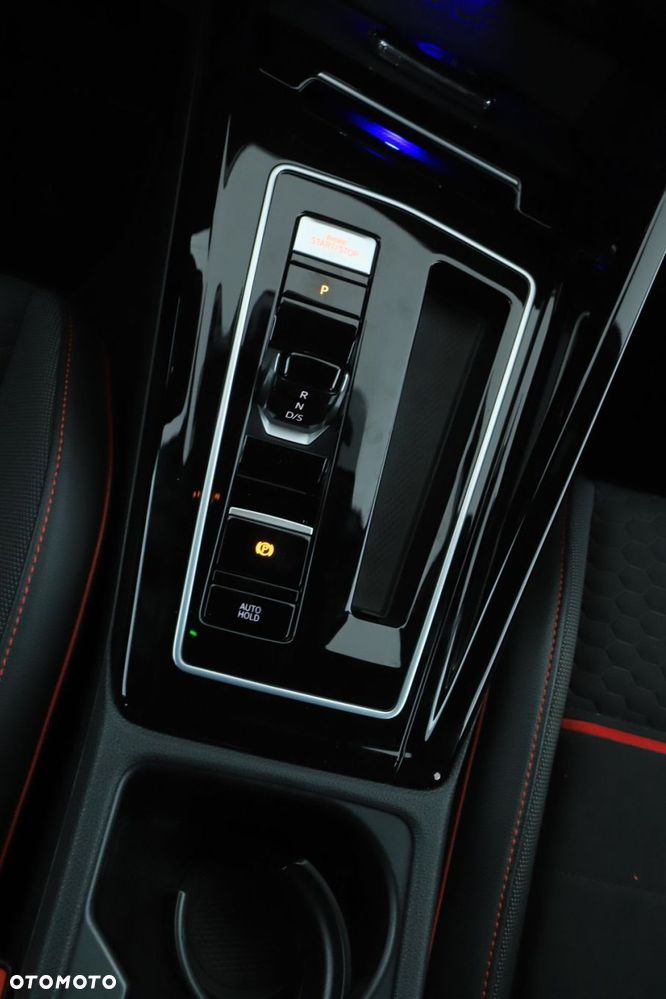 Volkswagen Golf - 14