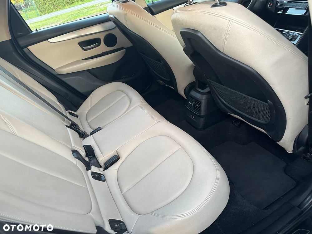 BMW Seria 2 216d Advantage - 15