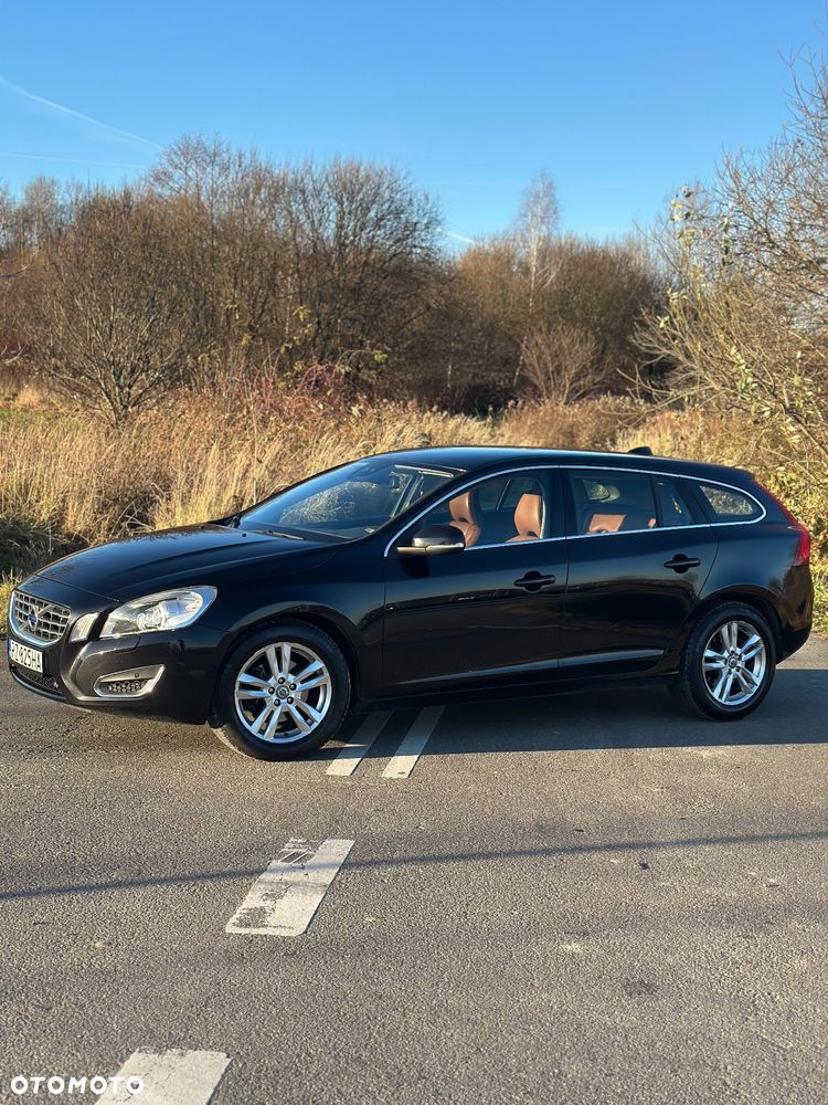 Volvo V60 T3 Summum - 4