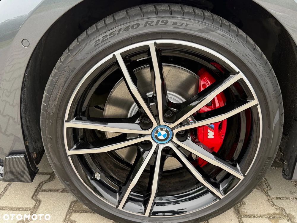 BMW Seria 3 320d xDrive M Sport Shadow - 19