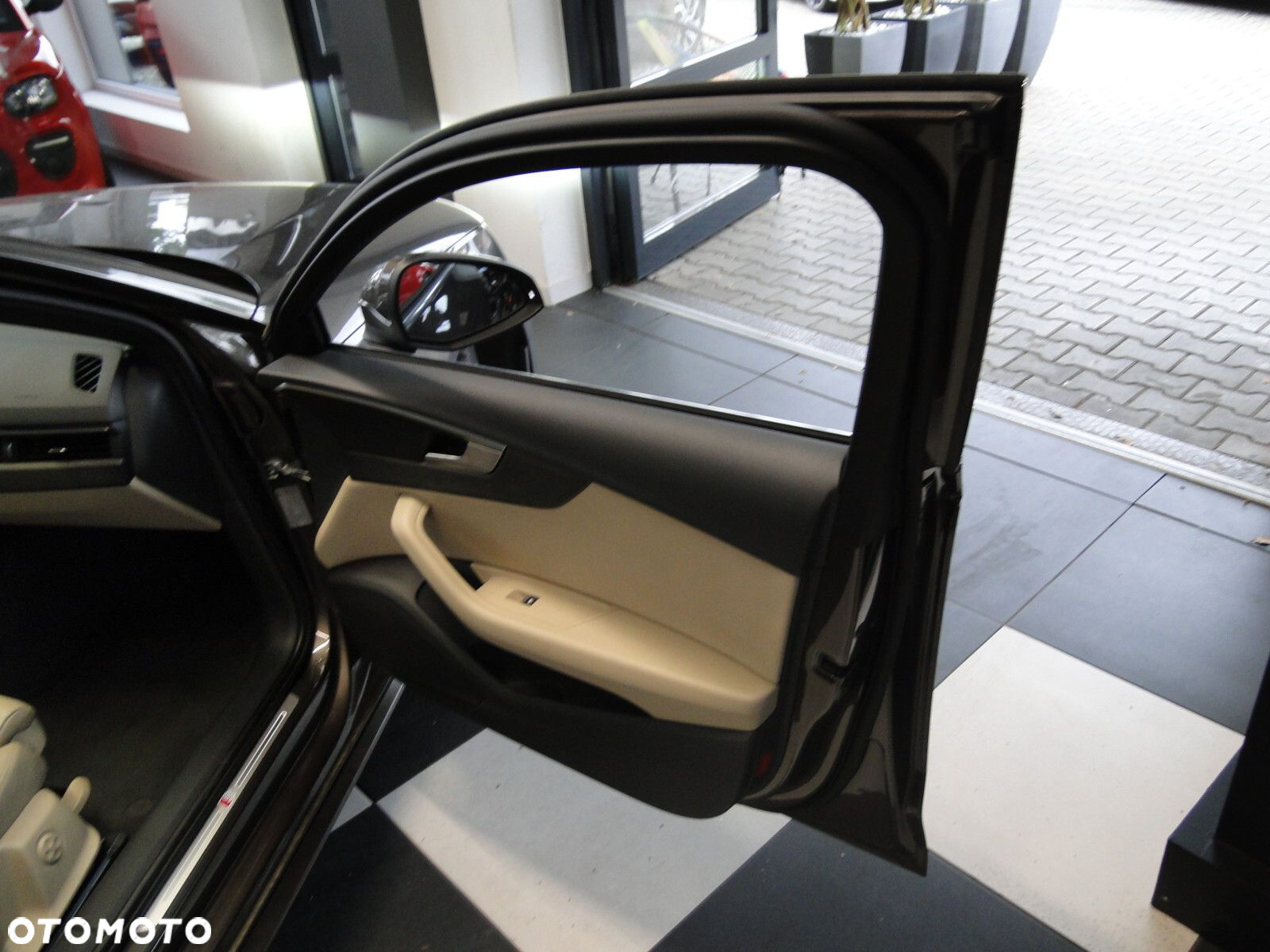 Audi A4 - 12