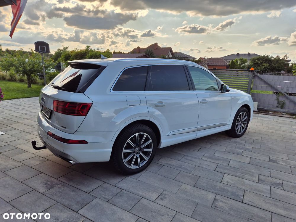 Audi Q7 - 4