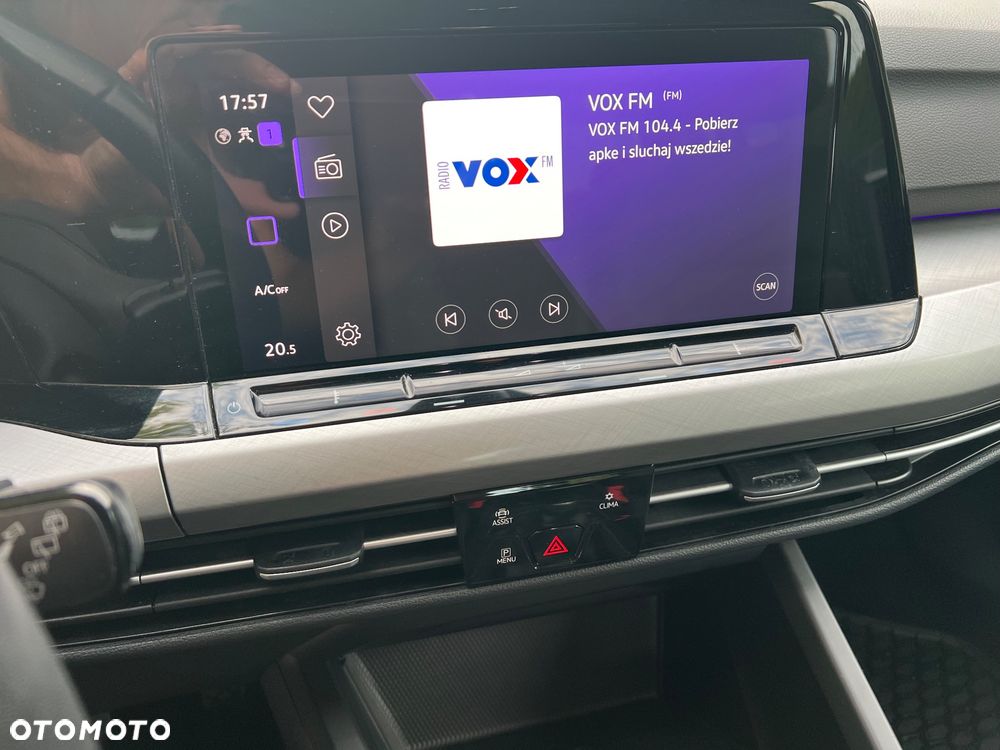 Volkswagen Golf 1.5 TSI EVO Life - 18