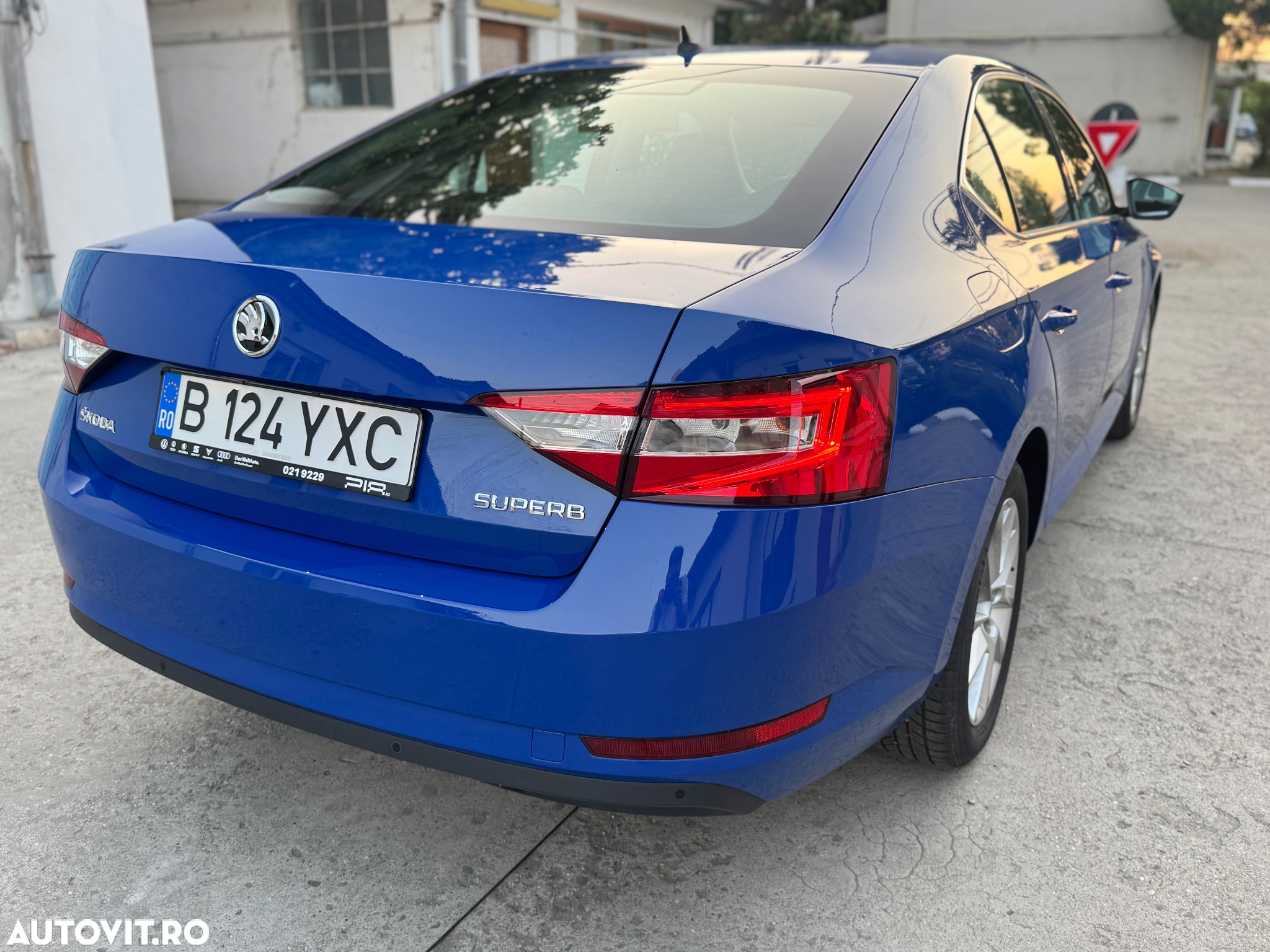 Skoda Superb 2.0 TDI Ambition - 7