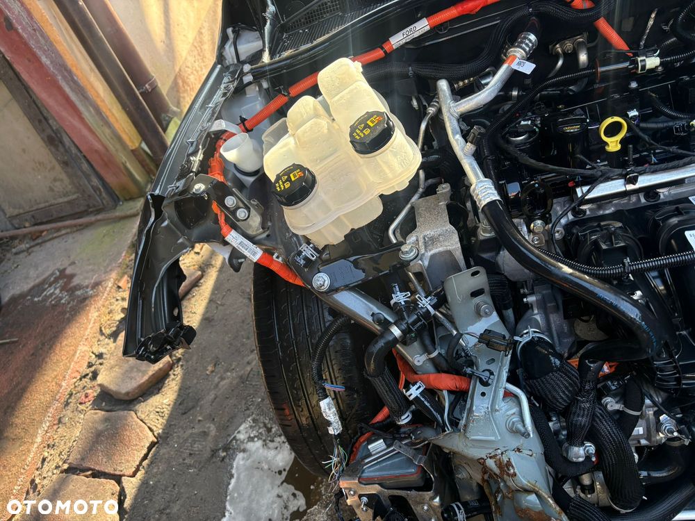 Ford Kuga 2.5P PHEV FWD ST-Line - 8