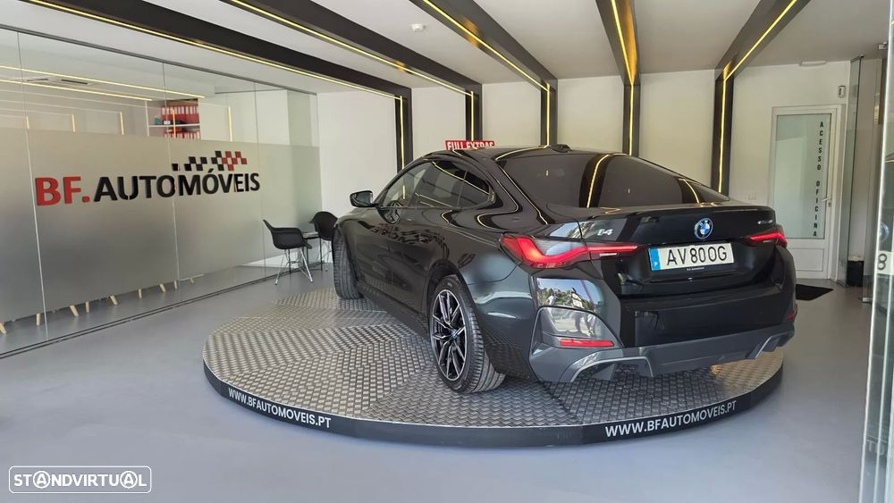 BMW i4 eDrive40 Pack Desportivo M - 3