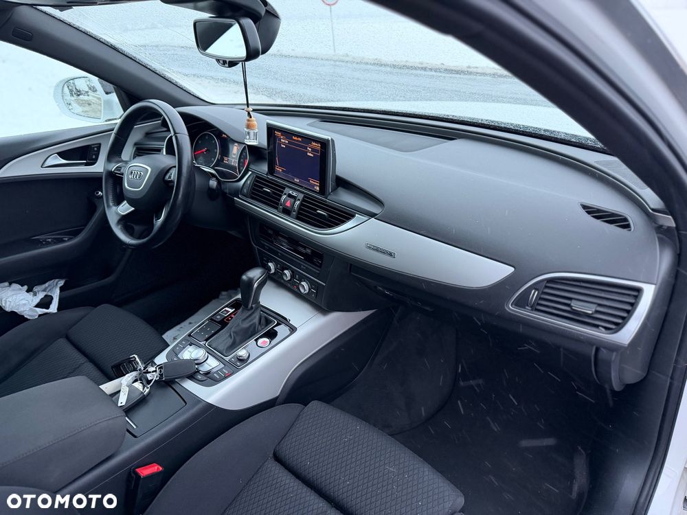 Audi A6 Avant 3.0 TDI quattro S tronic - 32