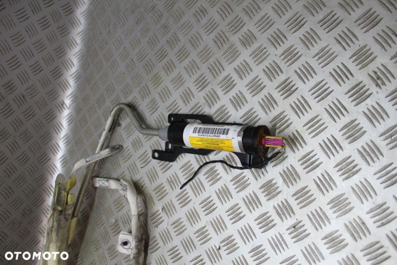 Kurtyna boczna prawa Cadillac STS 2004-2011 - 2