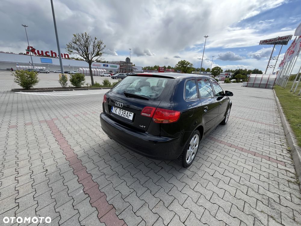 Audi A3 Sportback - 2