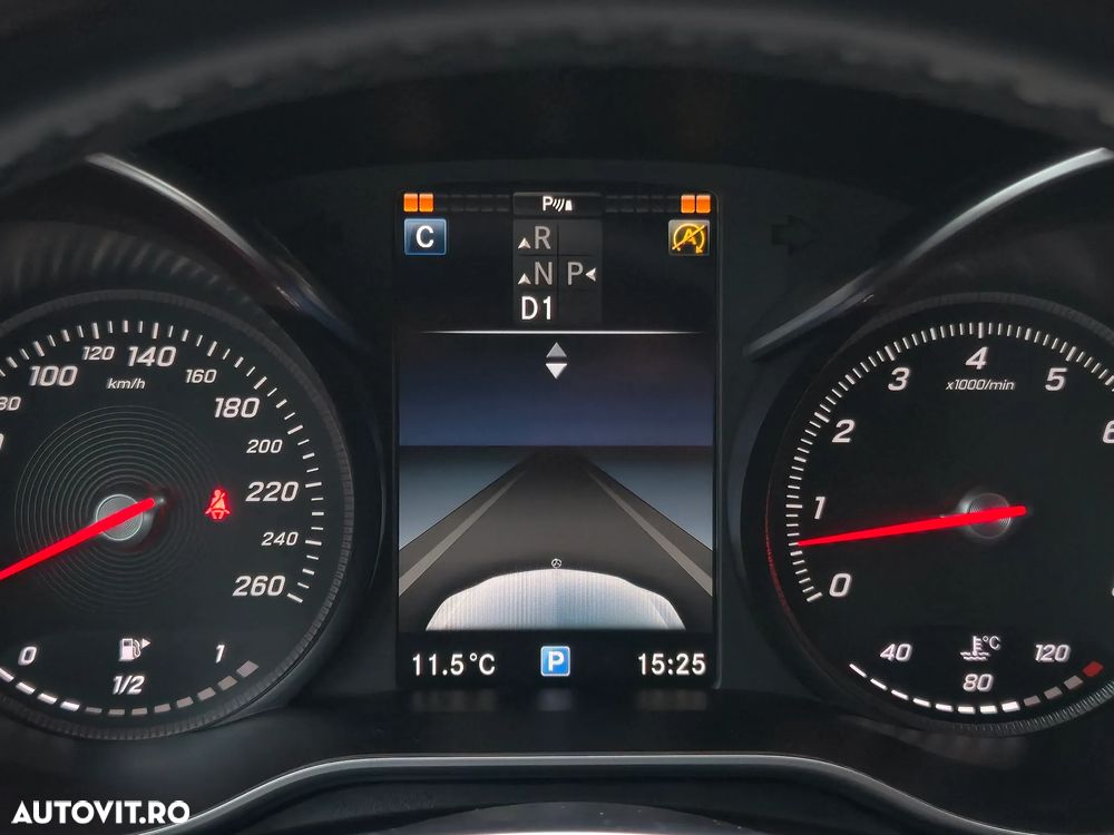 Mercedes-Benz C 200 Coupe 7G-TRONIC AMG Line - 12