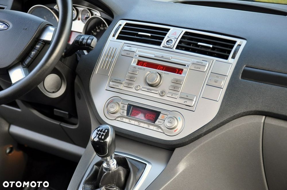 Ford Kuga - 26