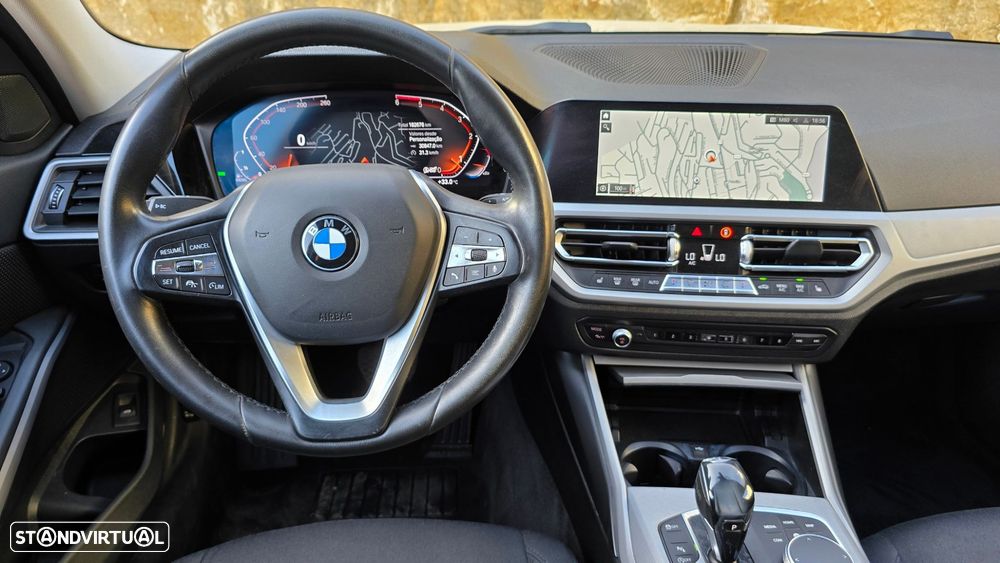 BMW 320 - 13