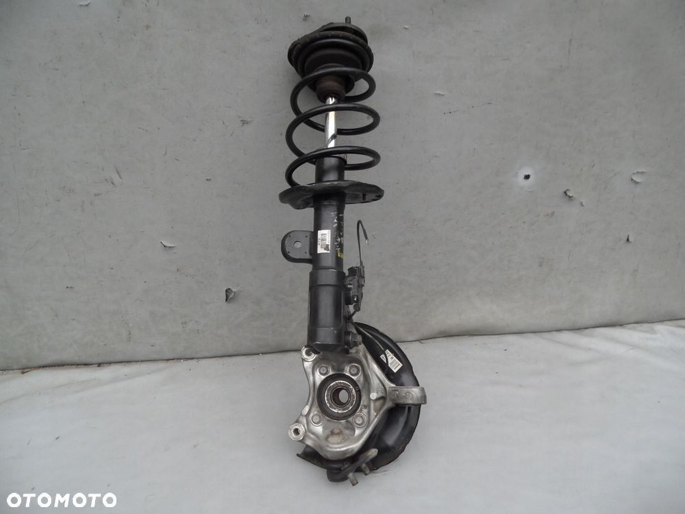 MCPERSON MCPHERSON ZWROTNICA PRAWY PRZÓD TOYOTA PRIUS III CT200H 1.8 - 2