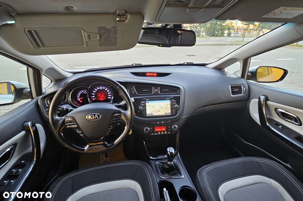 Kia Ceed Cee'd 1.6 GDI M - 9