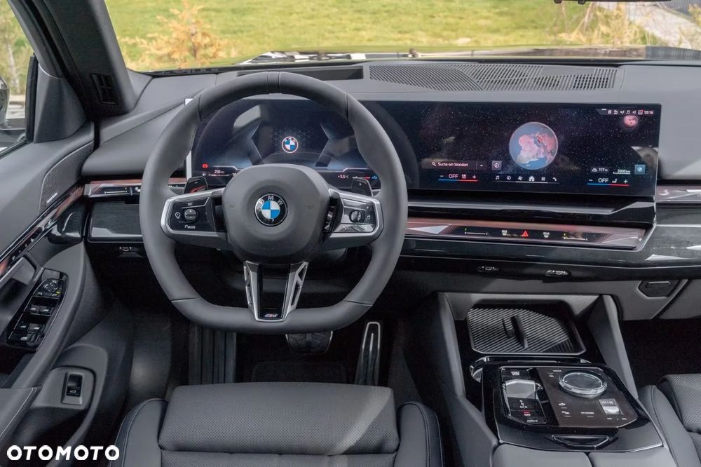 BMW Seria 5 540d xDrive mHEV M Sport - 2