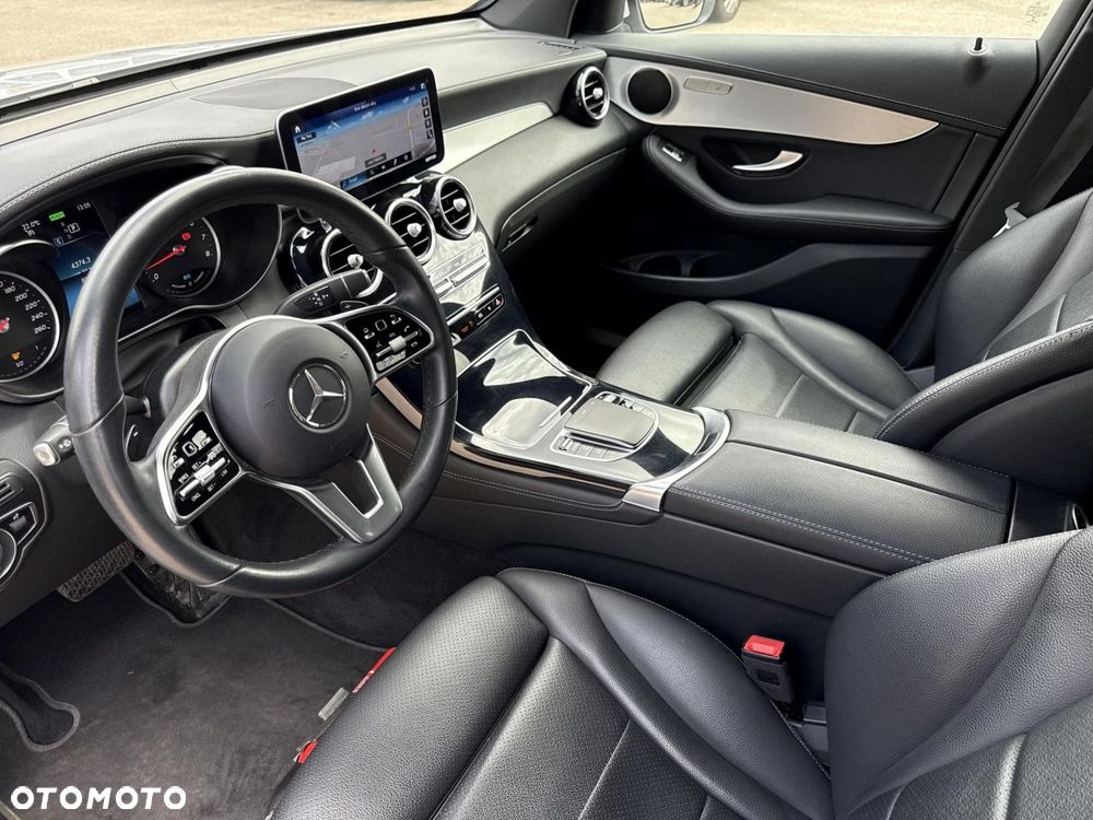 Mercedes-Benz GLC - 11