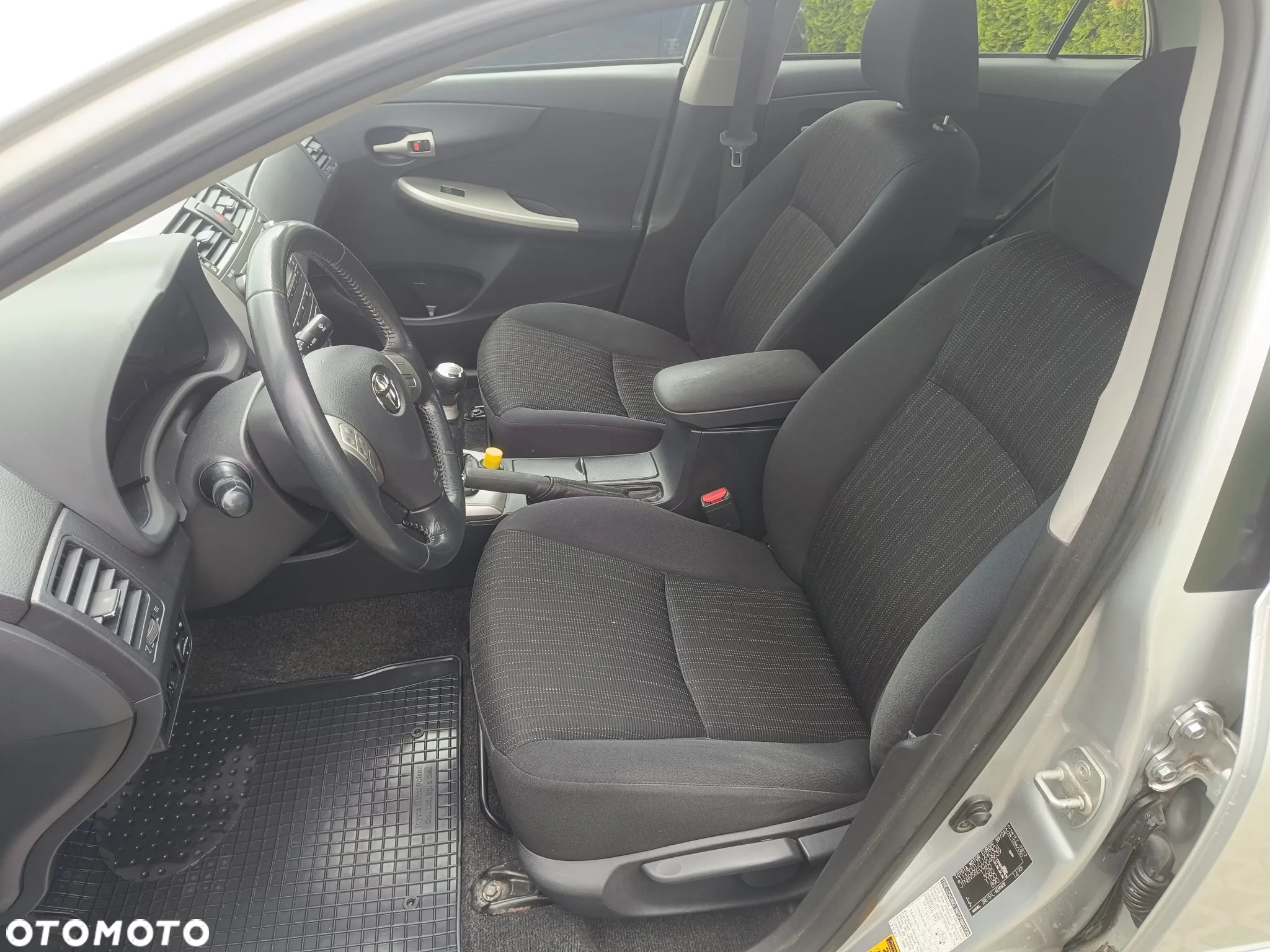 Toyota Corolla 1.6 VVT-i Premium - 12