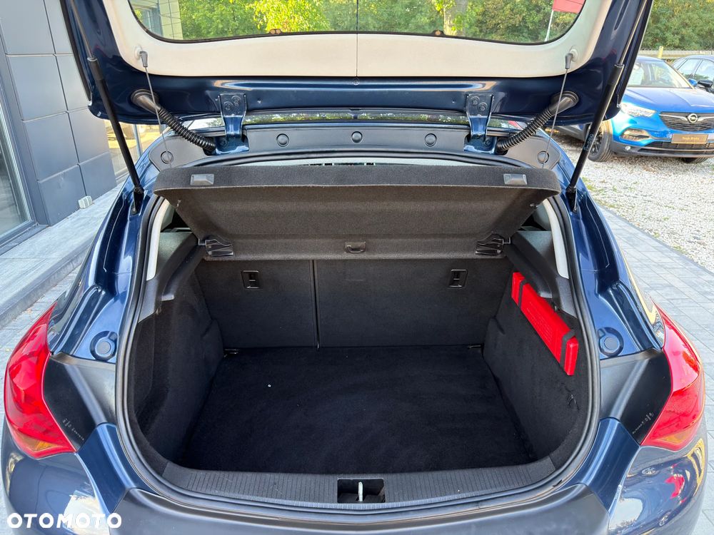 Opel Astra 1.4 T Cosmo - 25