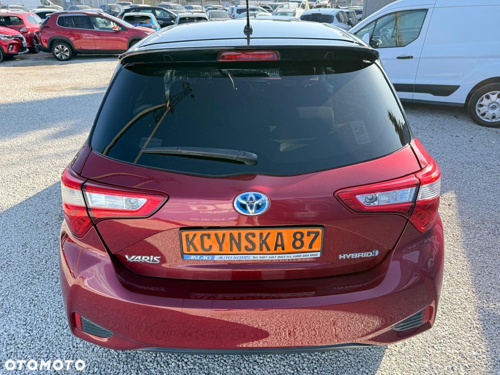 Toyota Yaris Hybrid 100 Active EU6 - 7