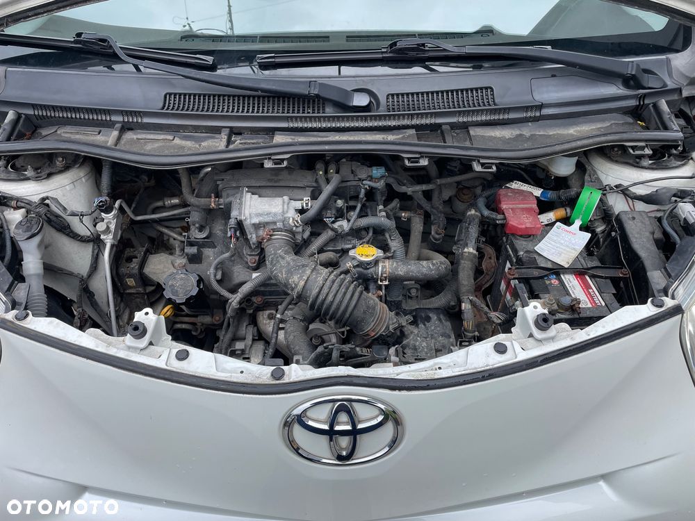 Toyota iQ 1.0 Luna - 11