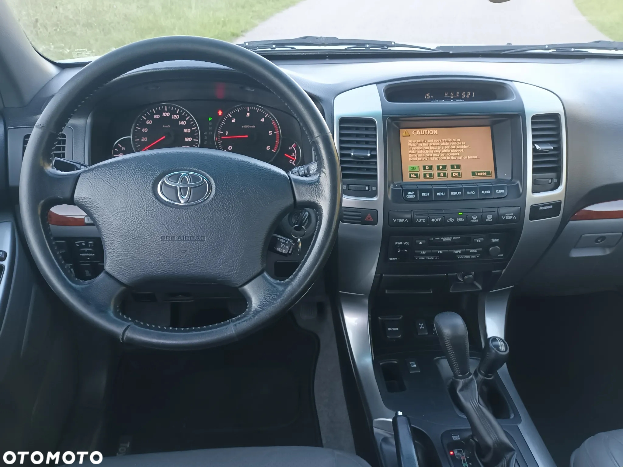 Toyota Land Cruiser - 28