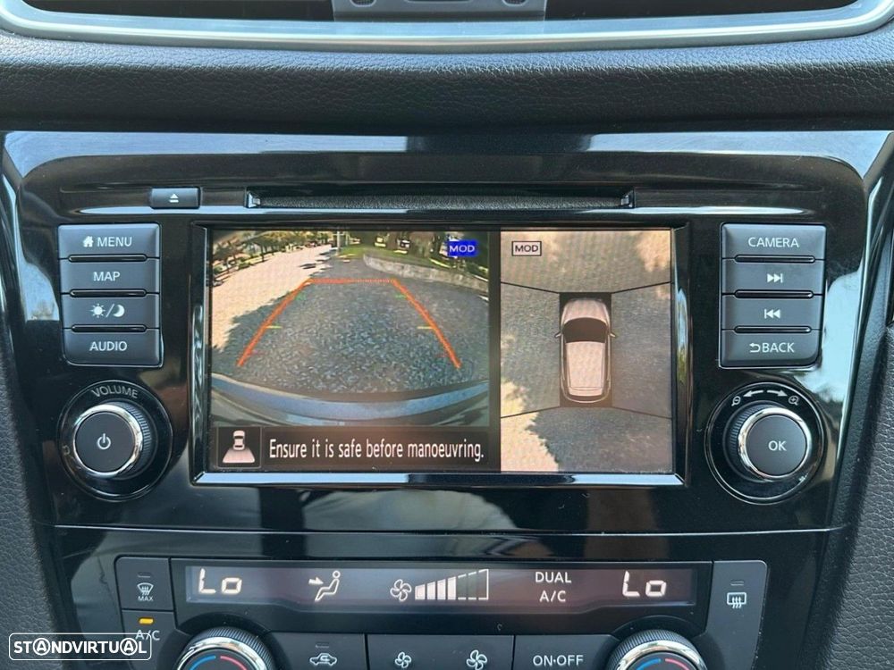 Nissan Qashqai 1.5 dCi N-Connecta J18+Led - 8