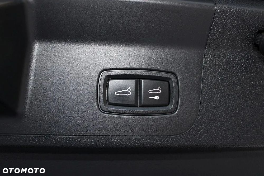 Porsche Panamera 4S E-Hybrid - 40