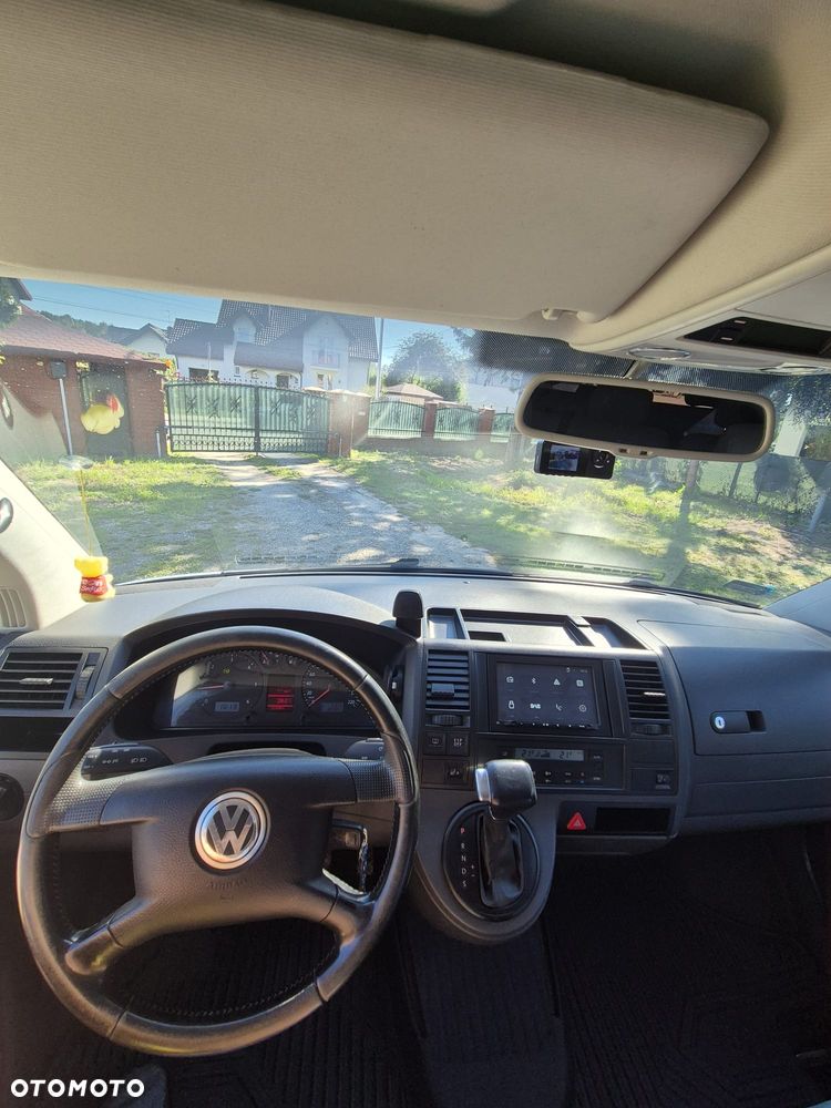 Volkswagen Caravelle - 33